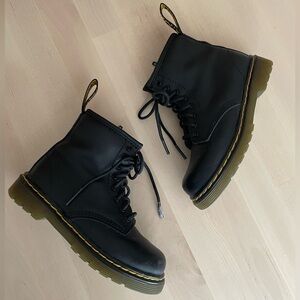 Dr. Martens kids 1460 black boots